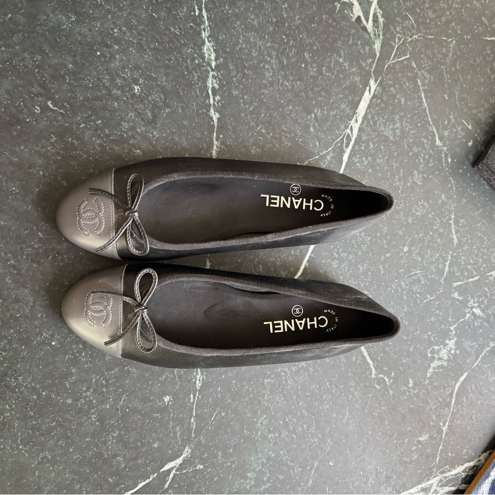 Chanel Ballet Flats in Black - Picture 8 of 14